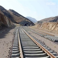 زیرسازی قطعه دوم راه آهن همدان-سنندج