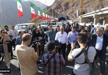 بازدید رئیس بنیاد مستضعفان از باند شرقی قطعه 2 آزادراه تهران- شمال
